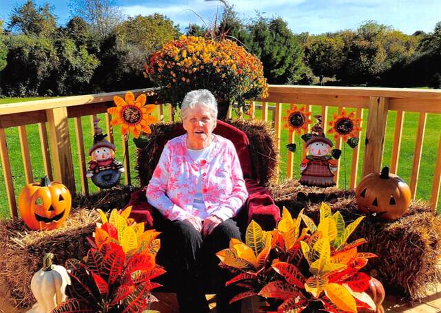 128187097_web1_gould